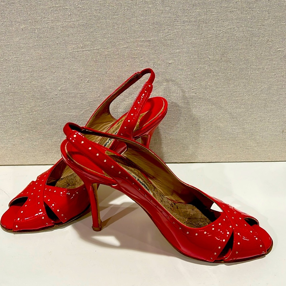 Manolo blahnik red patent leather Astuta heels